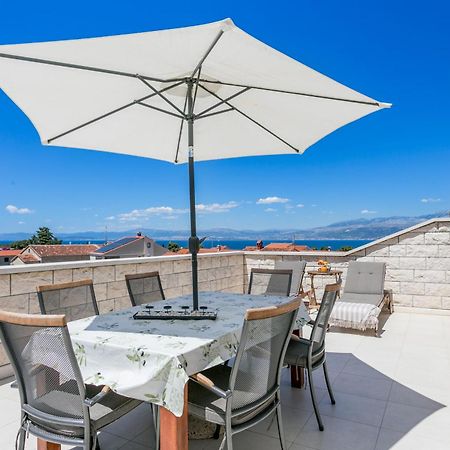 Apartments And Rooms With Parking Space Supetar, Brac - 5658 Eksteriør bilde