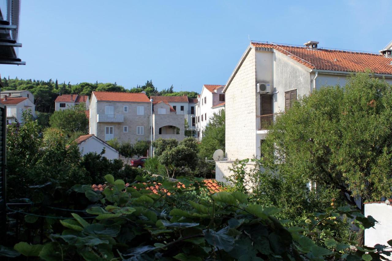 Apartments And Rooms With Parking Space Supetar, Brac - 5658 Eksteriør bilde