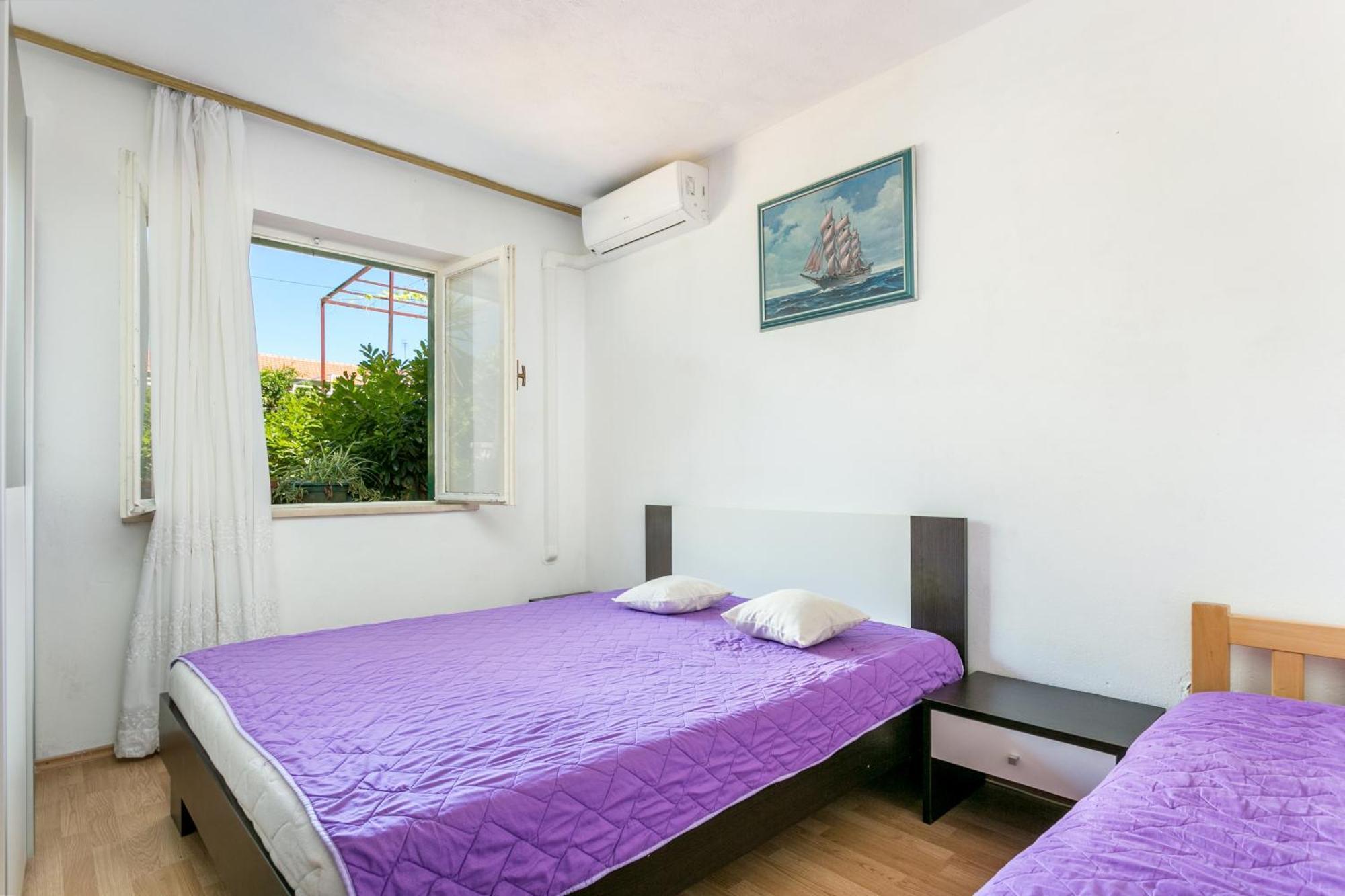 Apartments And Rooms With Parking Space Supetar, Brac - 5658 Eksteriør bilde
