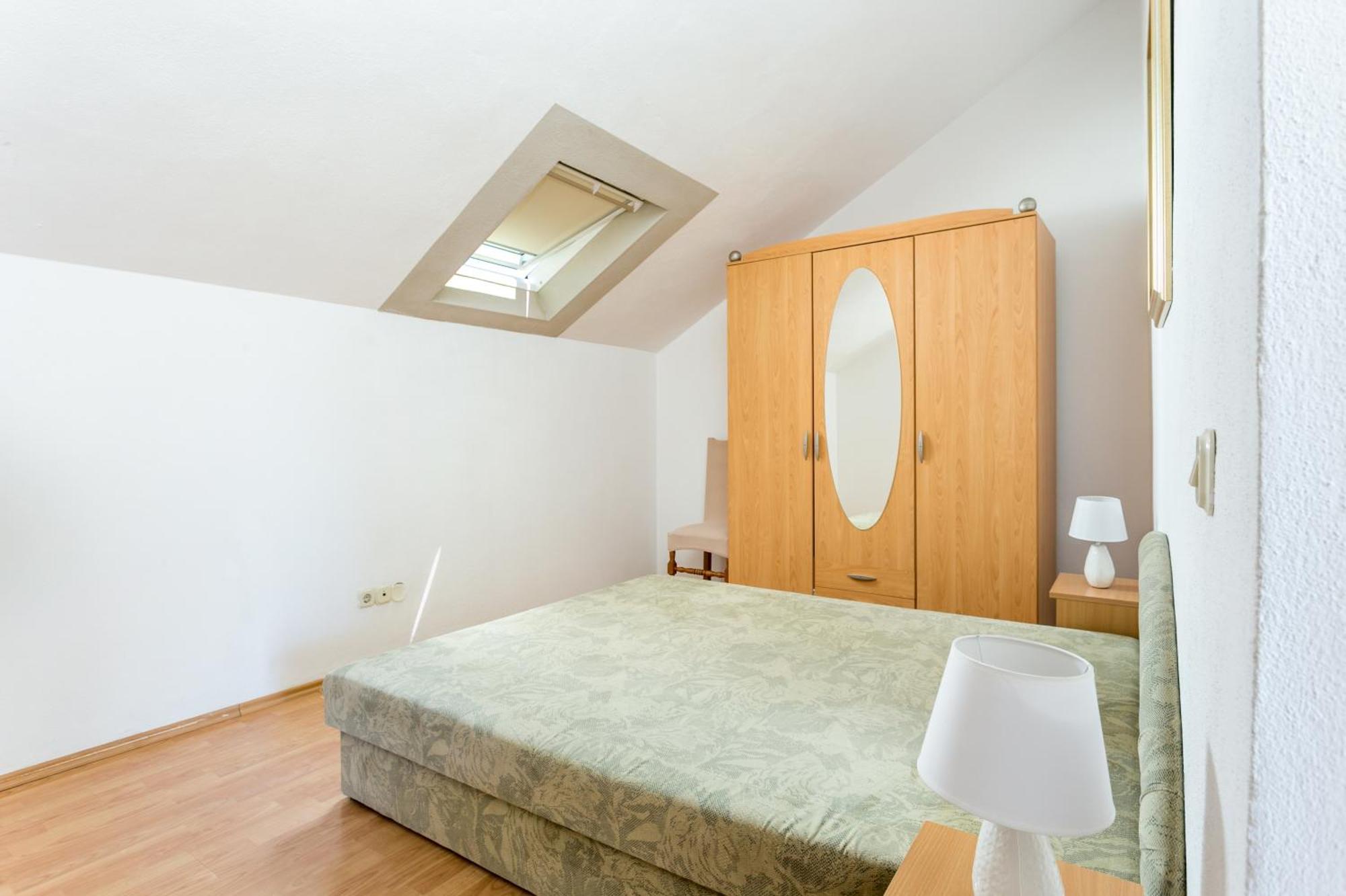 Apartments And Rooms With Parking Space Supetar, Brac - 5658 Eksteriør bilde
