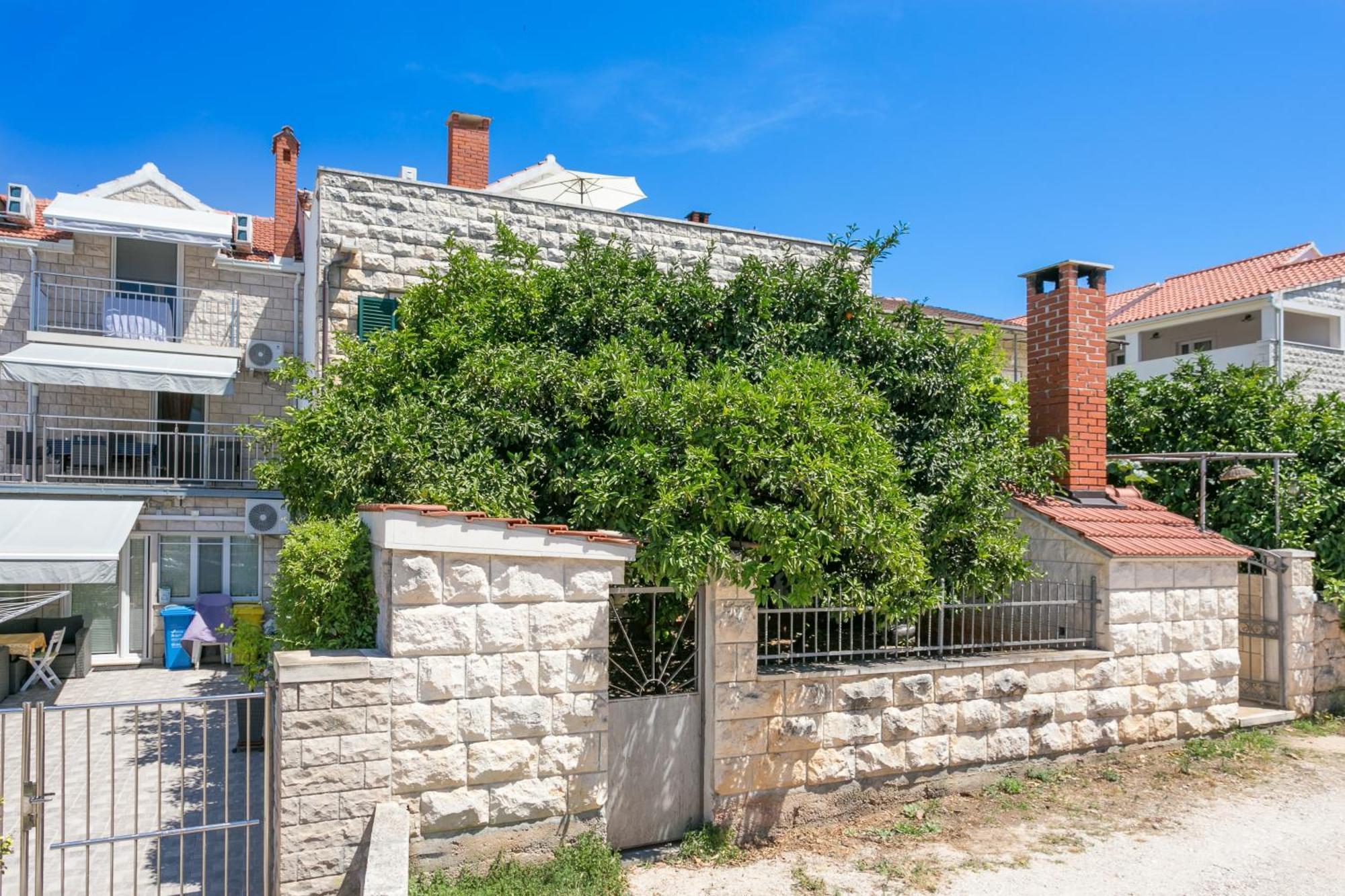 Apartments And Rooms With Parking Space Supetar, Brac - 5658 Eksteriør bilde